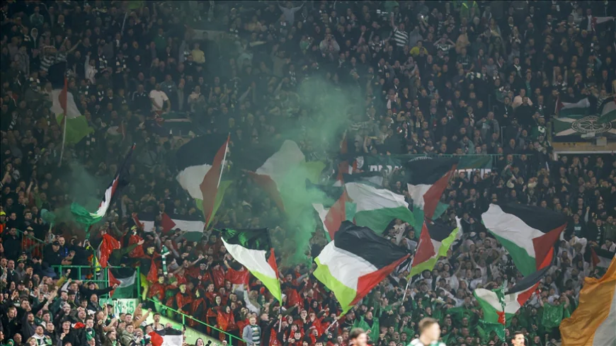 EFL Ligi’nde Ayrımcı Tezahürat Nedeniyle Maç Askıya Alındı